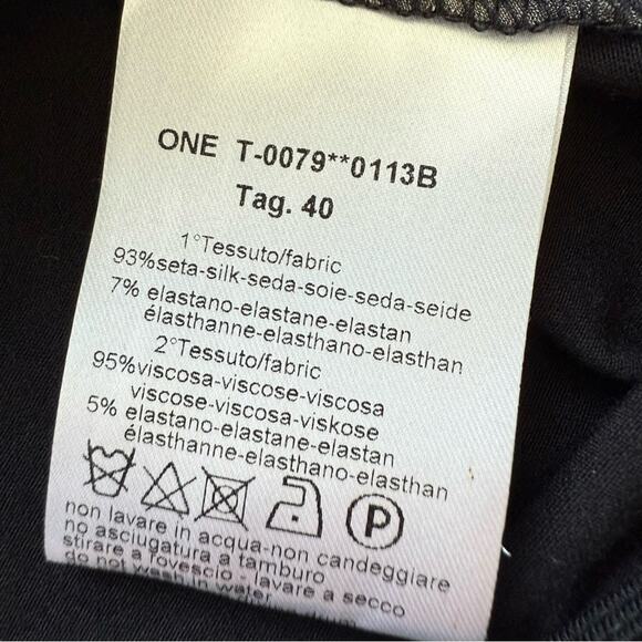 NWT!!! 1One women top size S Retail 381$ - Picture 9 of 11